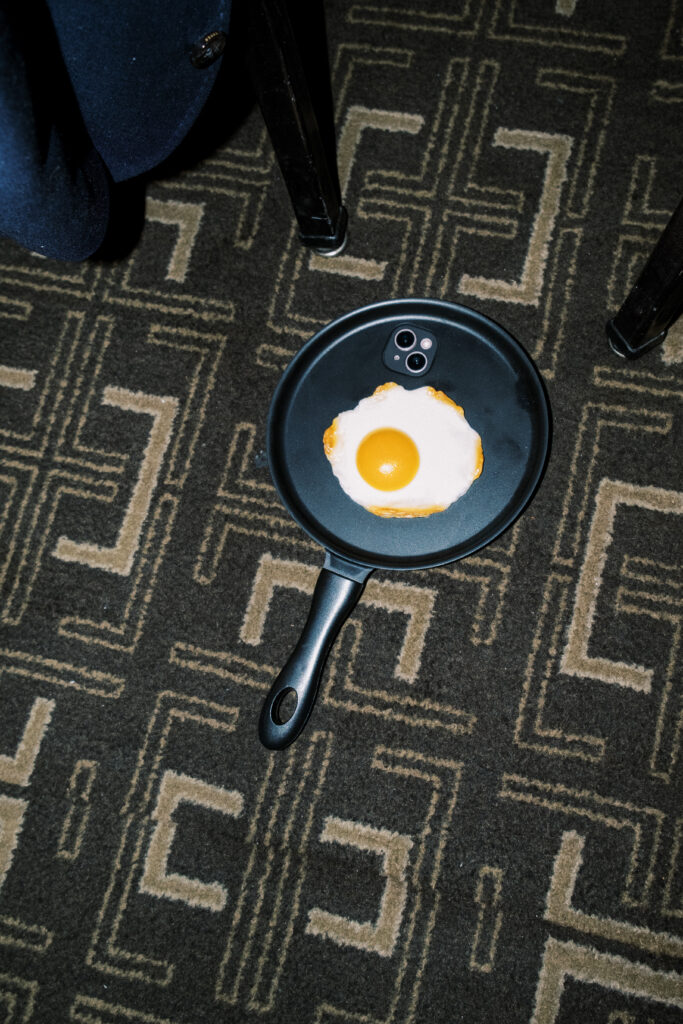 Documentary style wedding photography at Canlis Restaurant Seattle