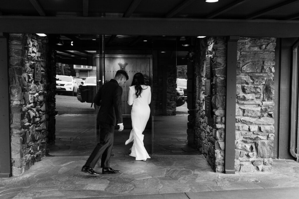 Documentary style wedding photography at Canlis Restaurant Seattle