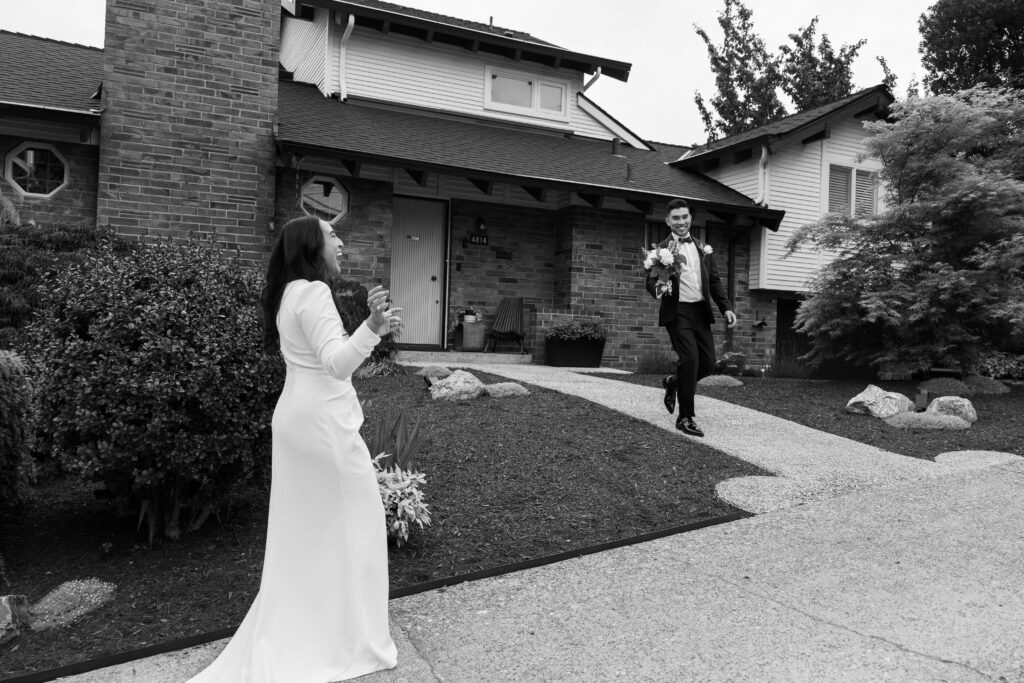 Documentary style wedding photography at Canlis Restaurant Seattle