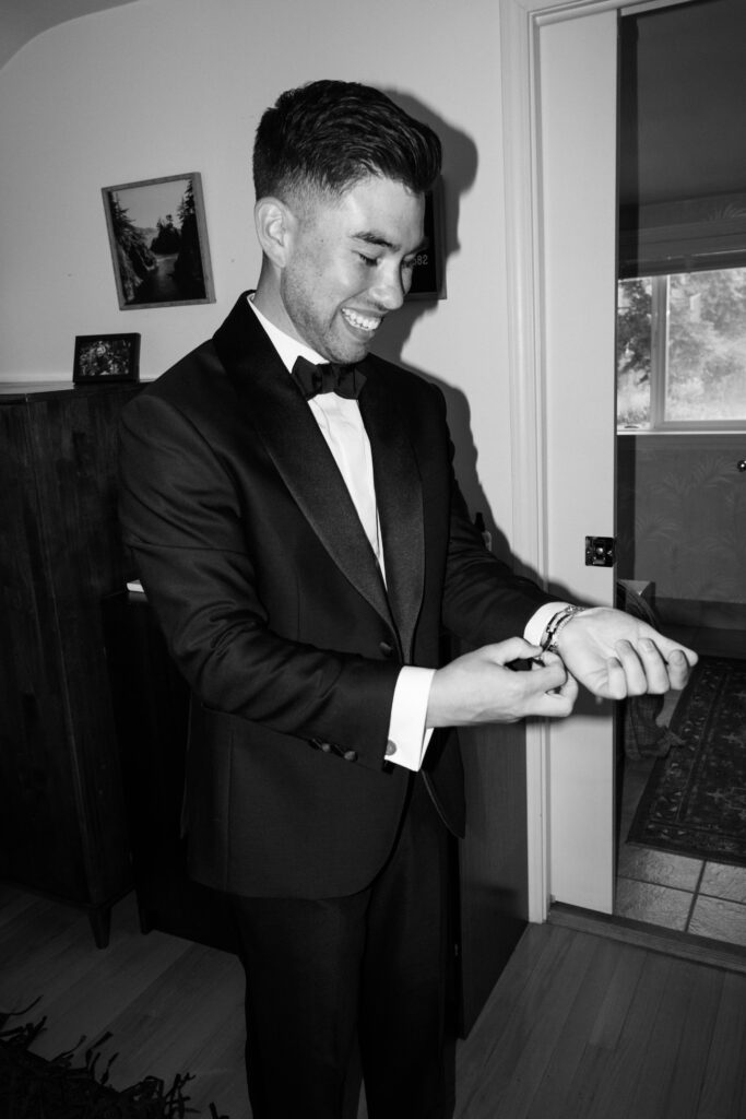 Documentary style wedding photography at Canlis Restaurant Seattle